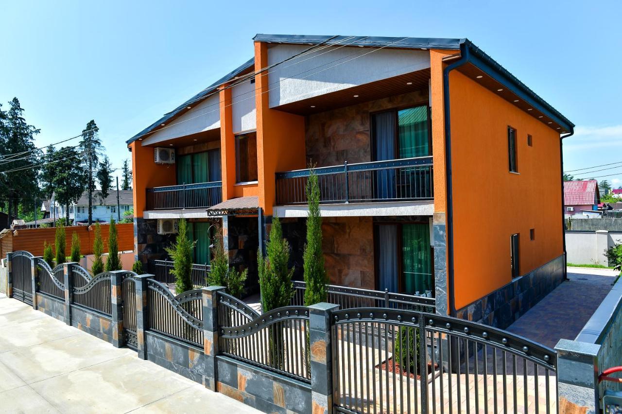 Lions Apartment Уреки Экстерьер фото
