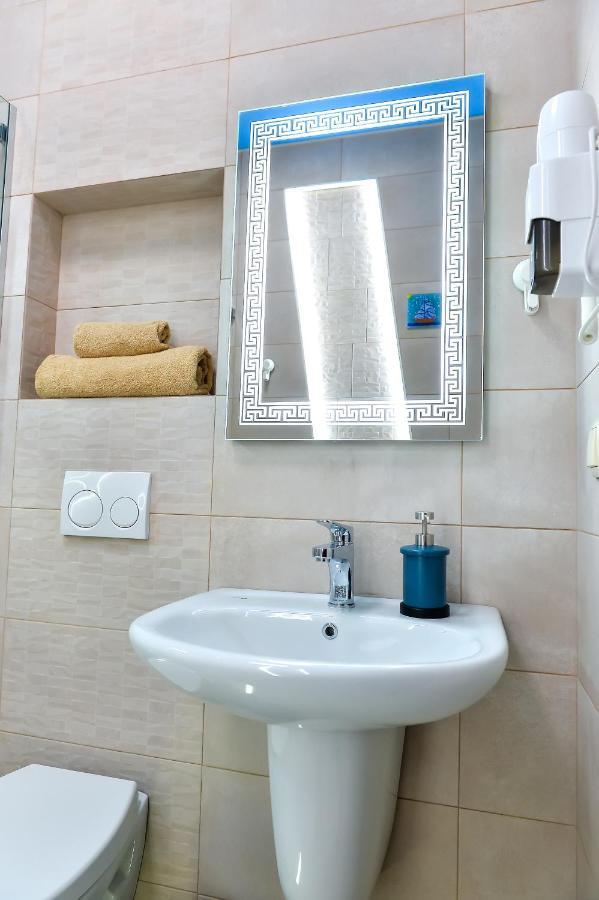 Lions Apartment Уреки Экстерьер фото