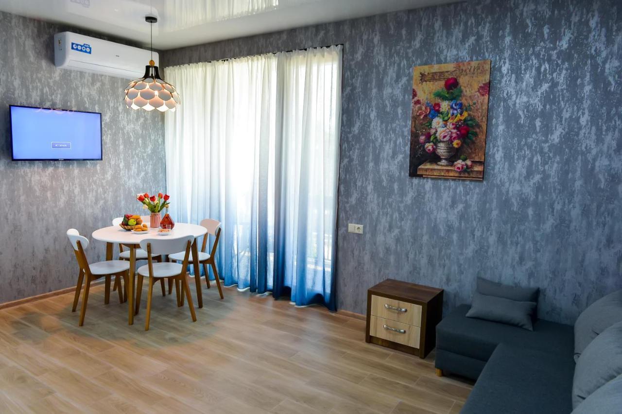 Lions Apartment Уреки Экстерьер фото