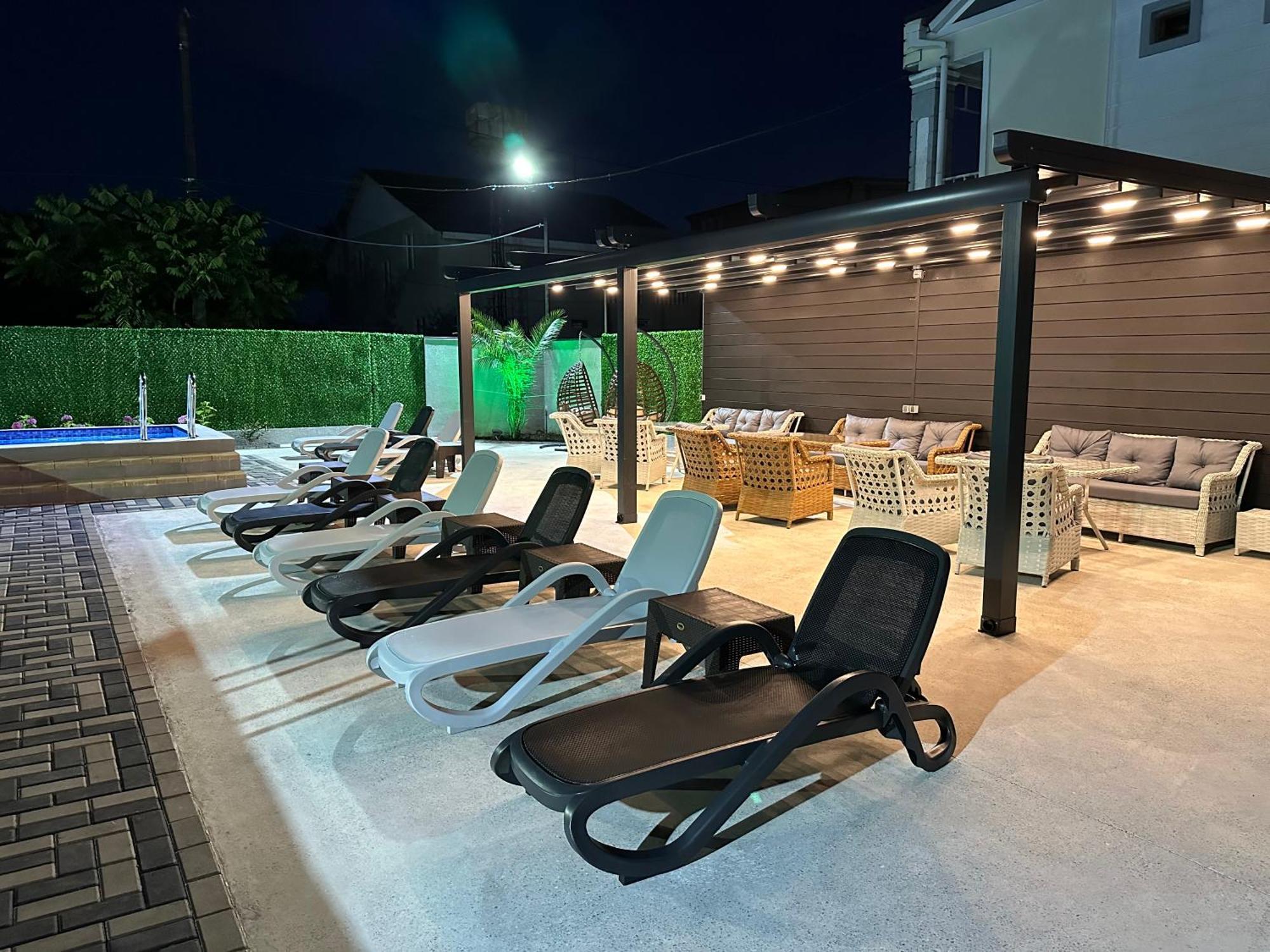 Lions Apartment Уреки Экстерьер фото